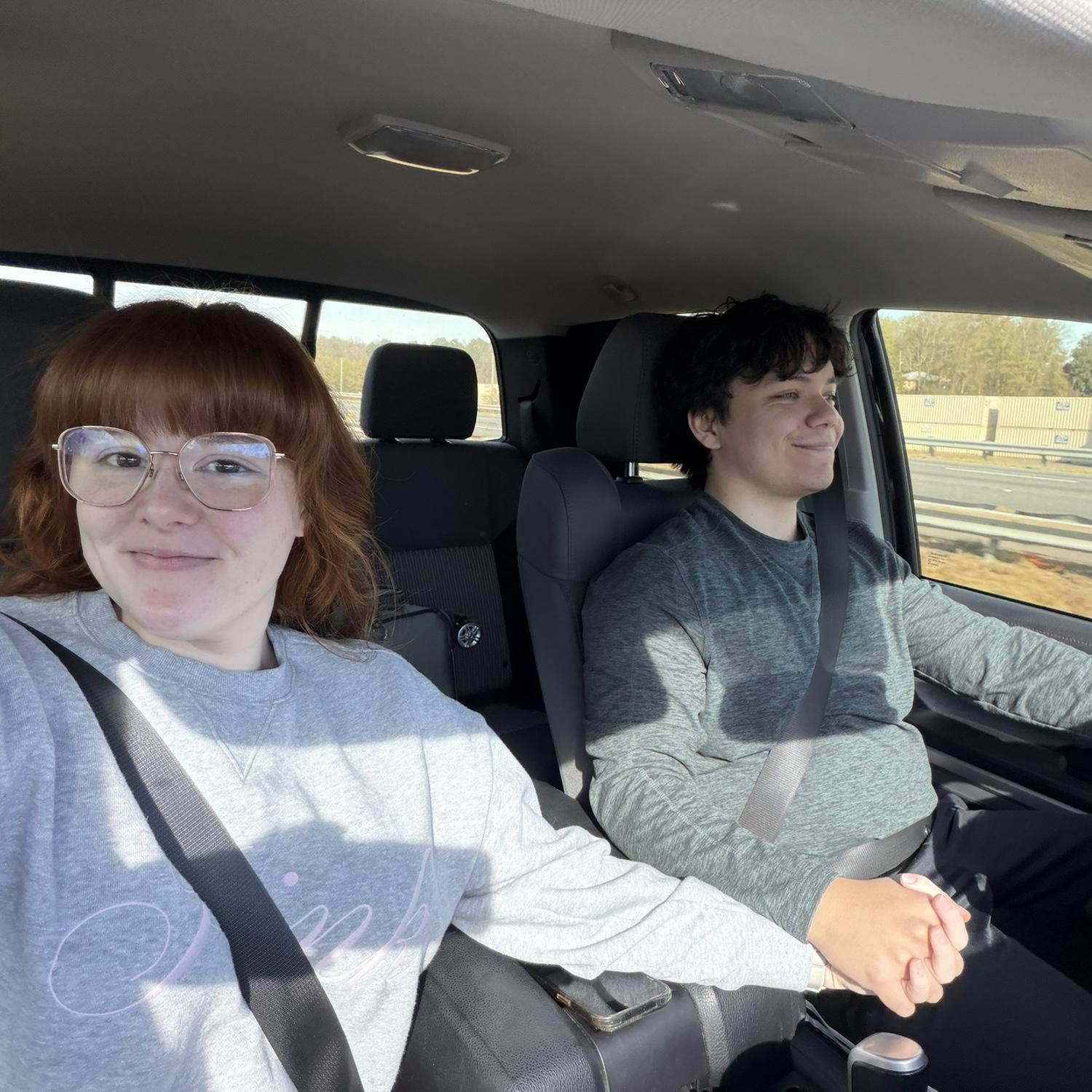 This is us coming by back from Gaels graduation 👨🏻‍🎓 , no more long distance!🎉