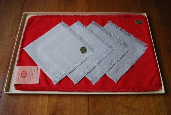 Vintage La Fiesta Lysand Linens 8 piece placemat / napkin set - red and gray - 1950's - old new stock - Fiestaware
