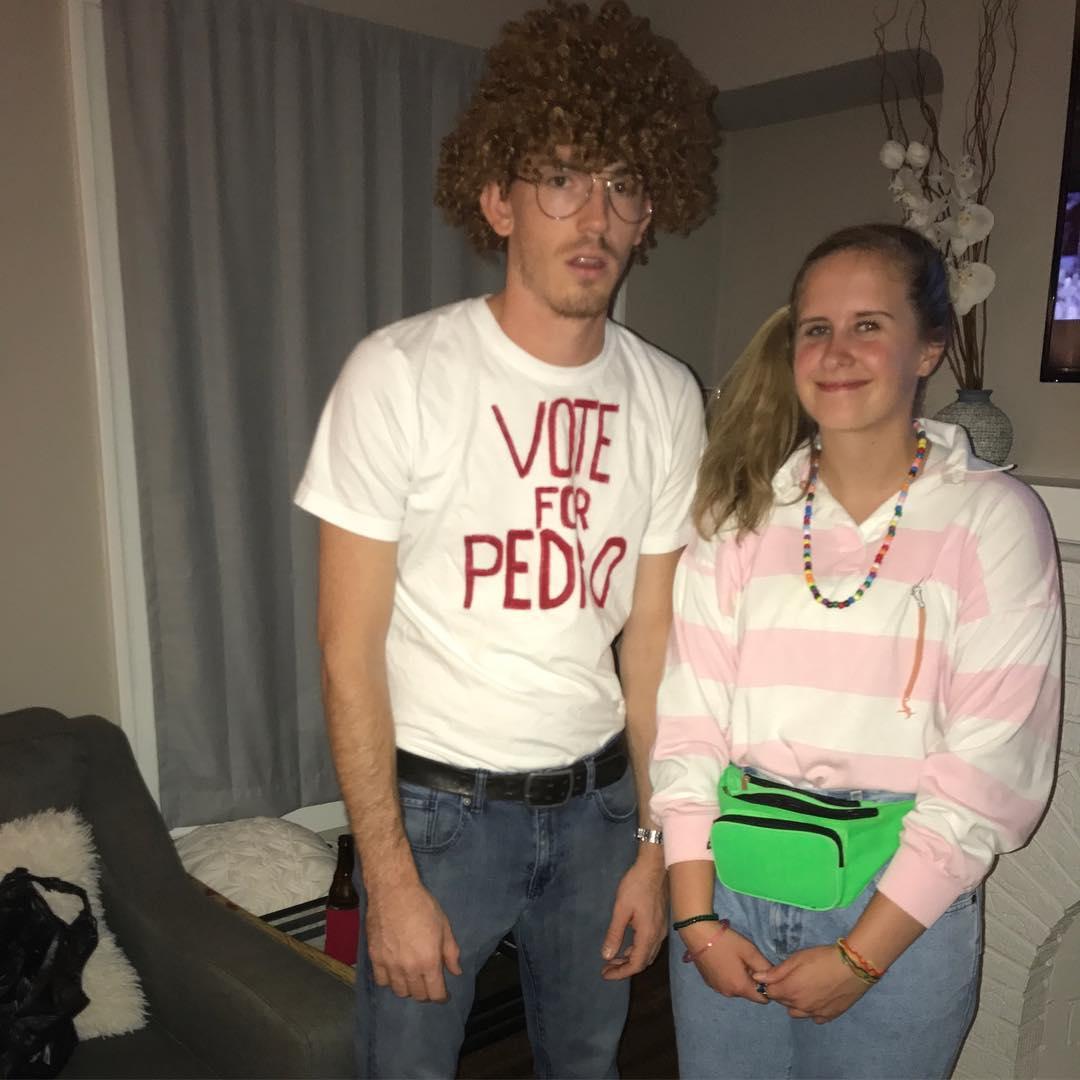 Vote  for Pedro