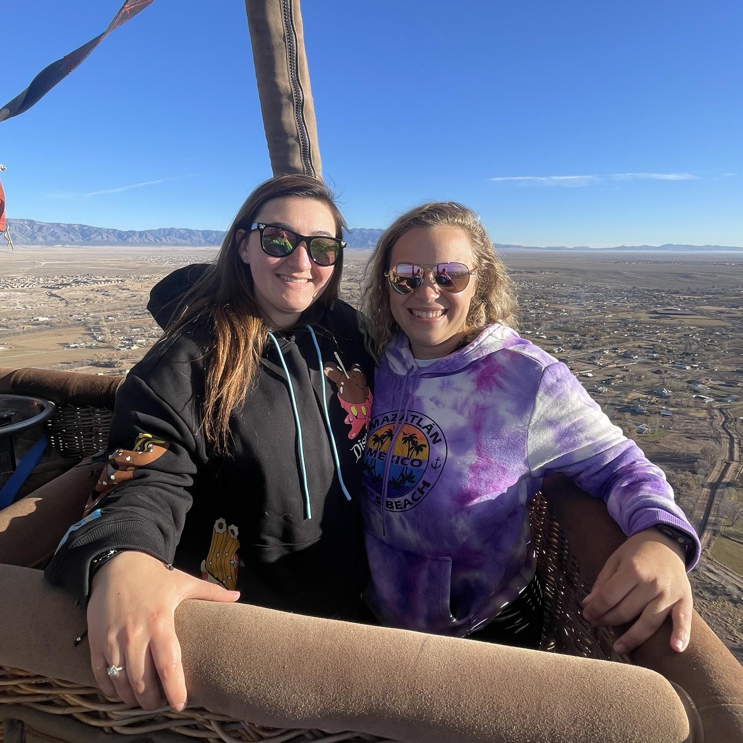 Super high hot air balloon ride in Albuquerque New Mexico!