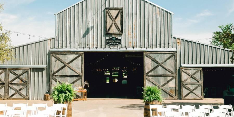 The Wedding Website of Thomas Williams and Danielle Bannick