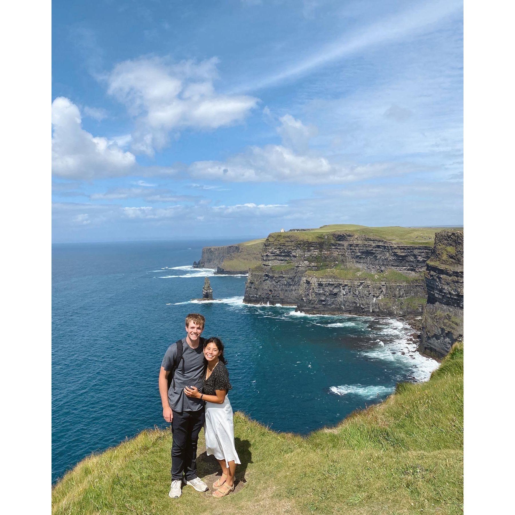 Brooke visiting Jeffrey during his 2022 summer abroad in Ireland
