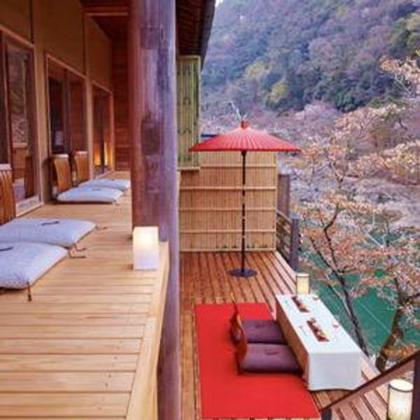 Honeymoon Hotel