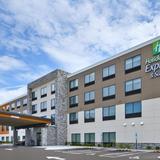 Holiday Inn Express & Suites Painesville - Concord