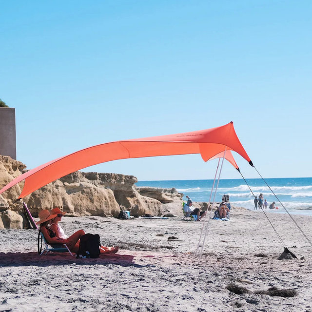 Neso Gigante Beach Tent - Coral