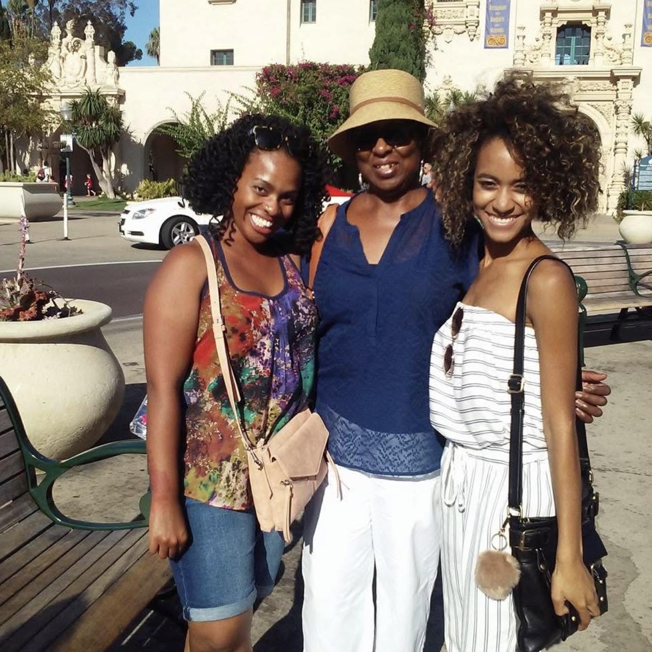Aliyah with her cousin Alexus and Aunt April (Wedding Coordinator).