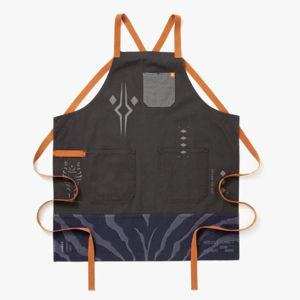 STAR WARS™ Crossback Apron - Ahsoka Tano | Hedley & Bennett