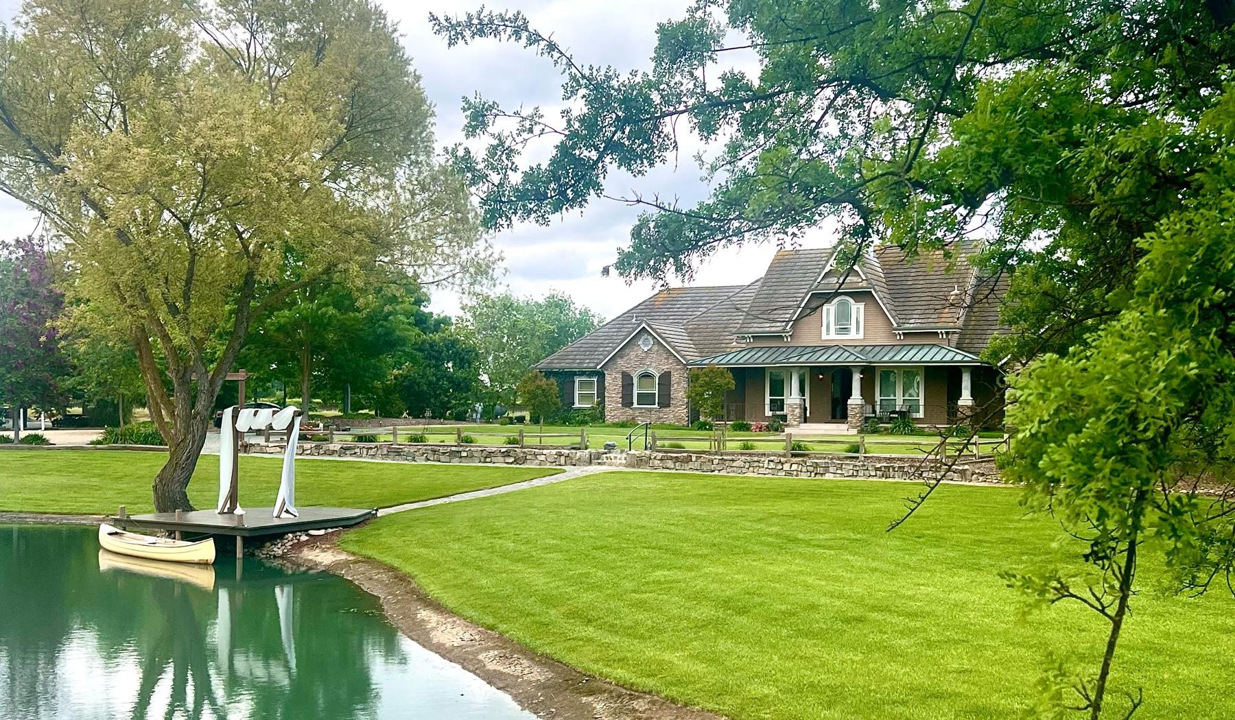 The Wedding Website of Julissa Mendez and Shivansh Sachdeva