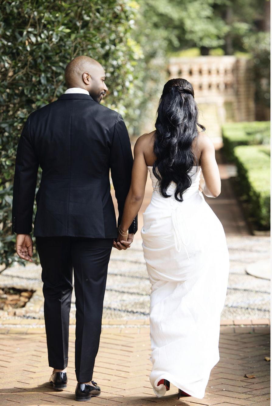 The Wedding Website of Taylor Davis and Frank Hawkins