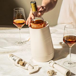 4-Piece Wine Set