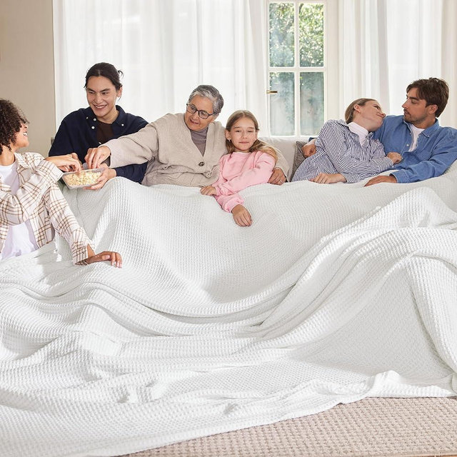 Bedsure 100% Cotton Blankets Oversized King Size for Bed - Waffle Weave Blankets for All Seasons, Cozy and Soft Woven Blankets, Lightweight Fall Blankets, White, 120x94 inches