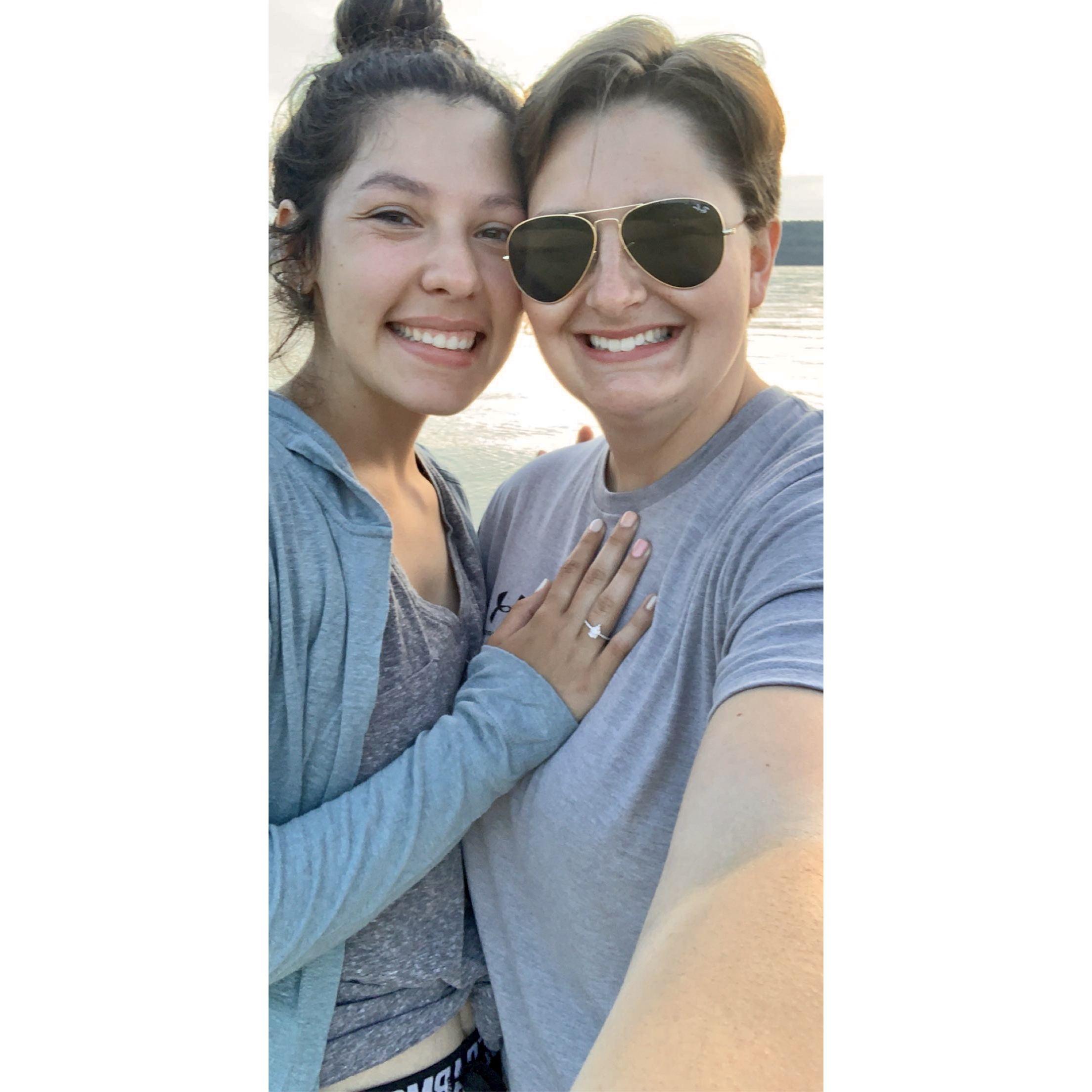 It's 2020 and I'm ENGAGED!! ♡