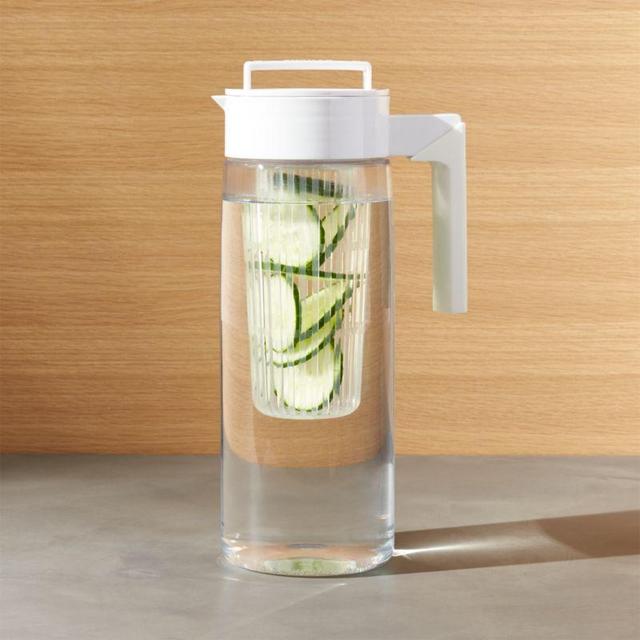 Airtight White 66oz Pitcher with Infuser