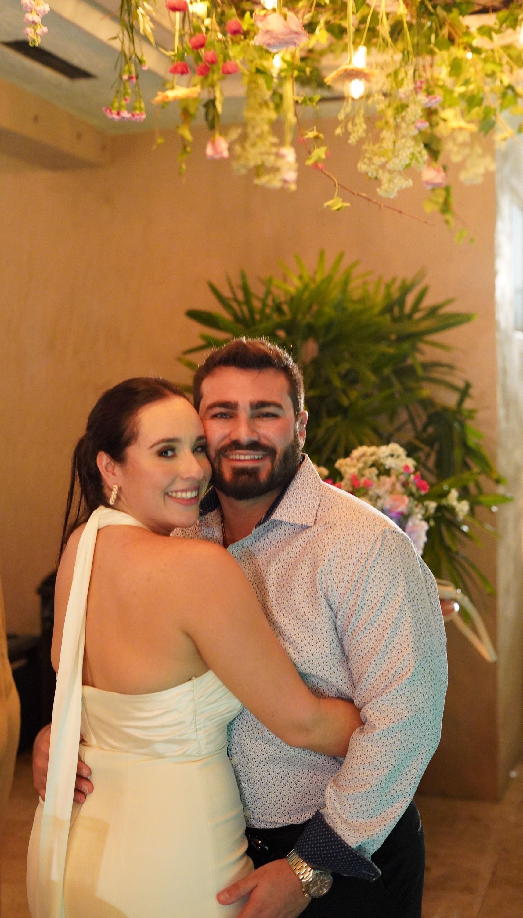 The Wedding Website of Vanessa Gonzalez and Victor Vidal