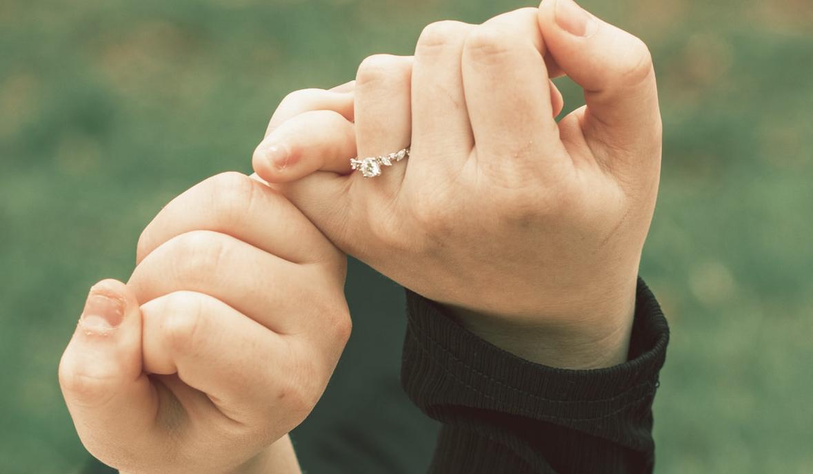The Wedding Website of Makayla Linden and Ashlynn Booth