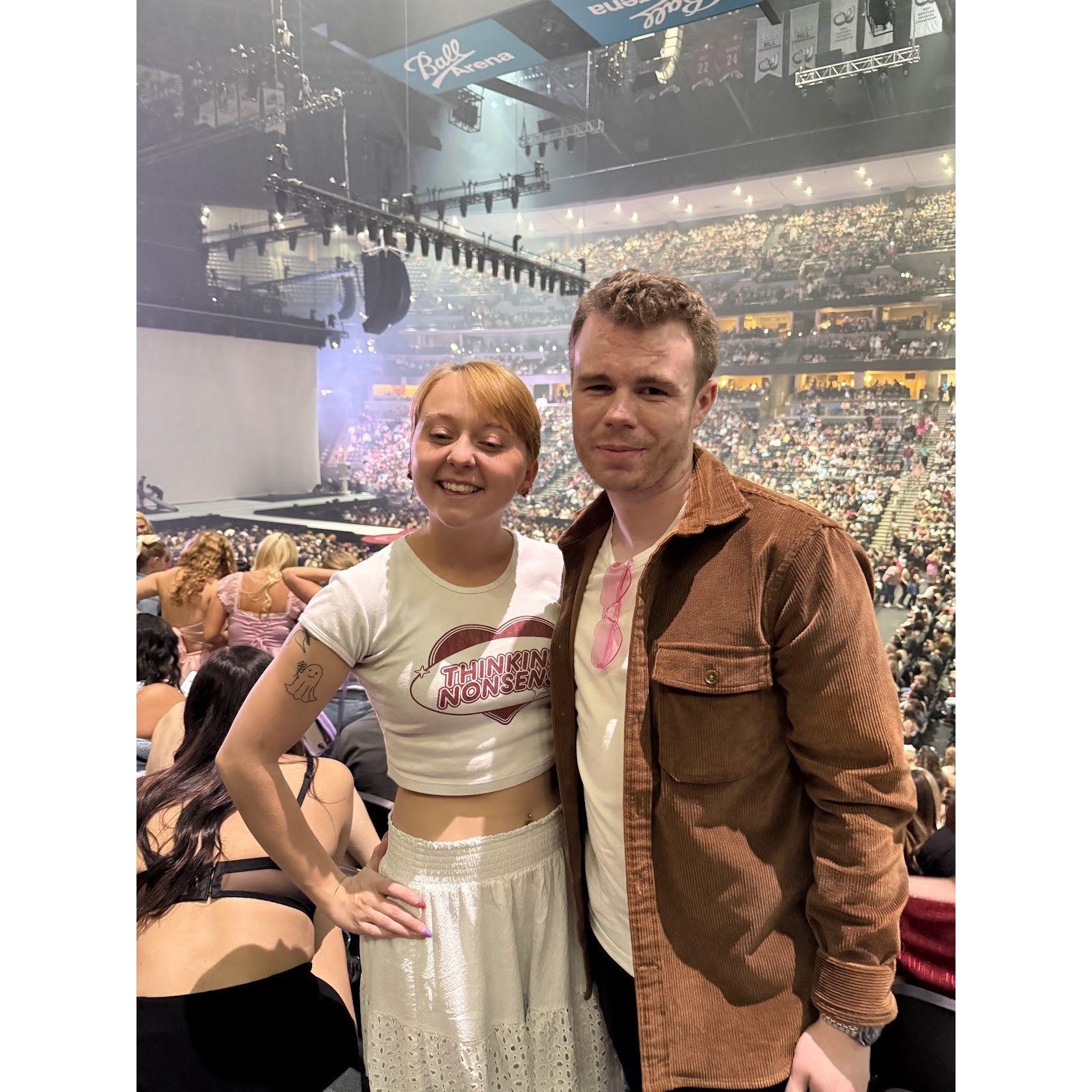Us at the Sabrina Carpenter concert – the best 22nd birthday present from Zach! 🎶💖