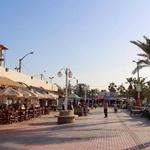 Food & Shopping - Marina Turística de Paracas