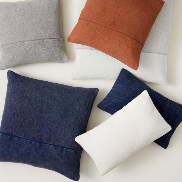 Canvas Throw Pilliow