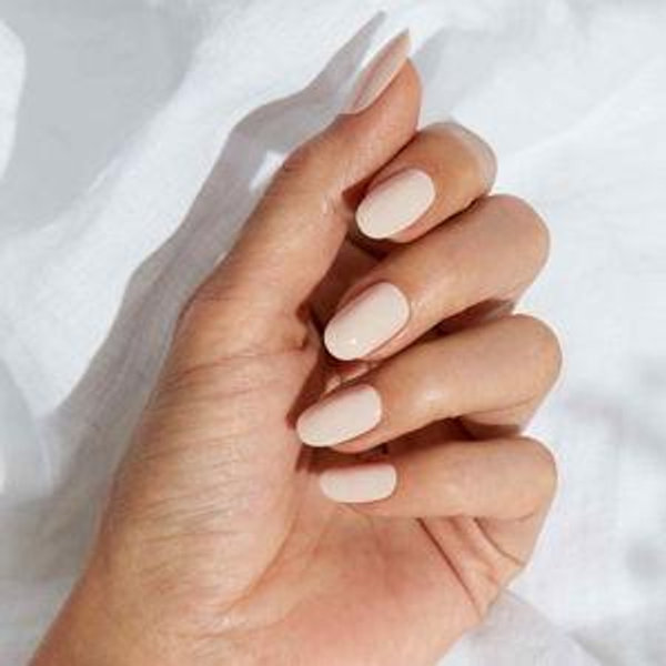 For the Bride: Nail Salon