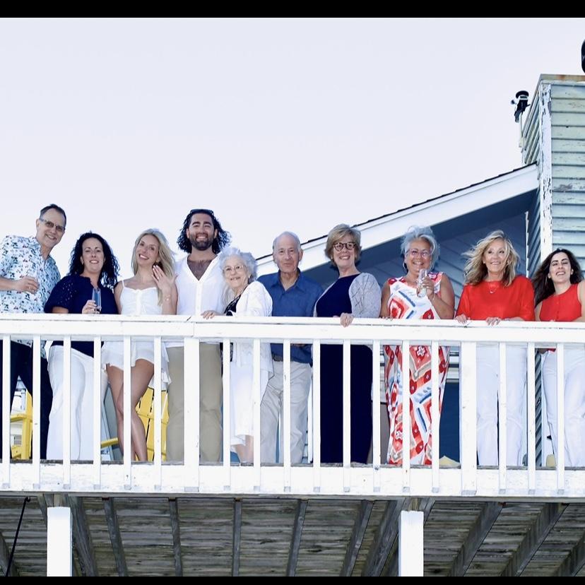 Family photo after the engagement !