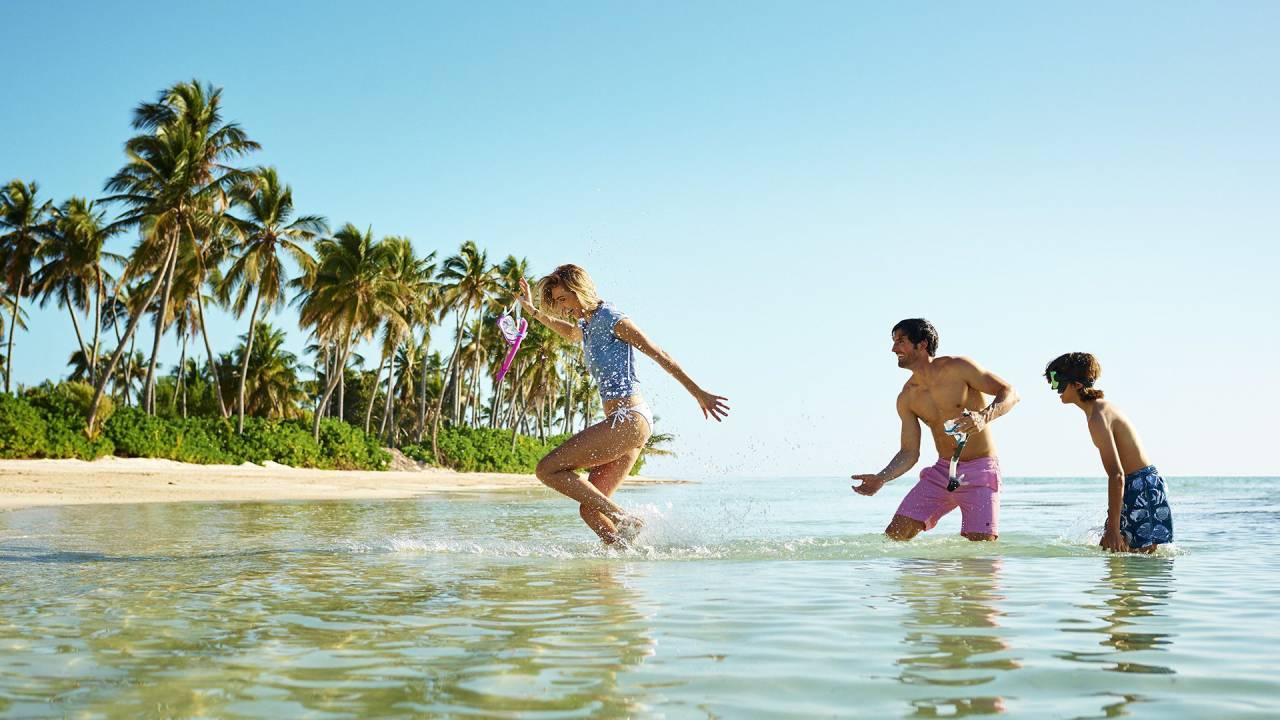 The Wedding Website of Ambar Hernandez and Maclellen Wiper