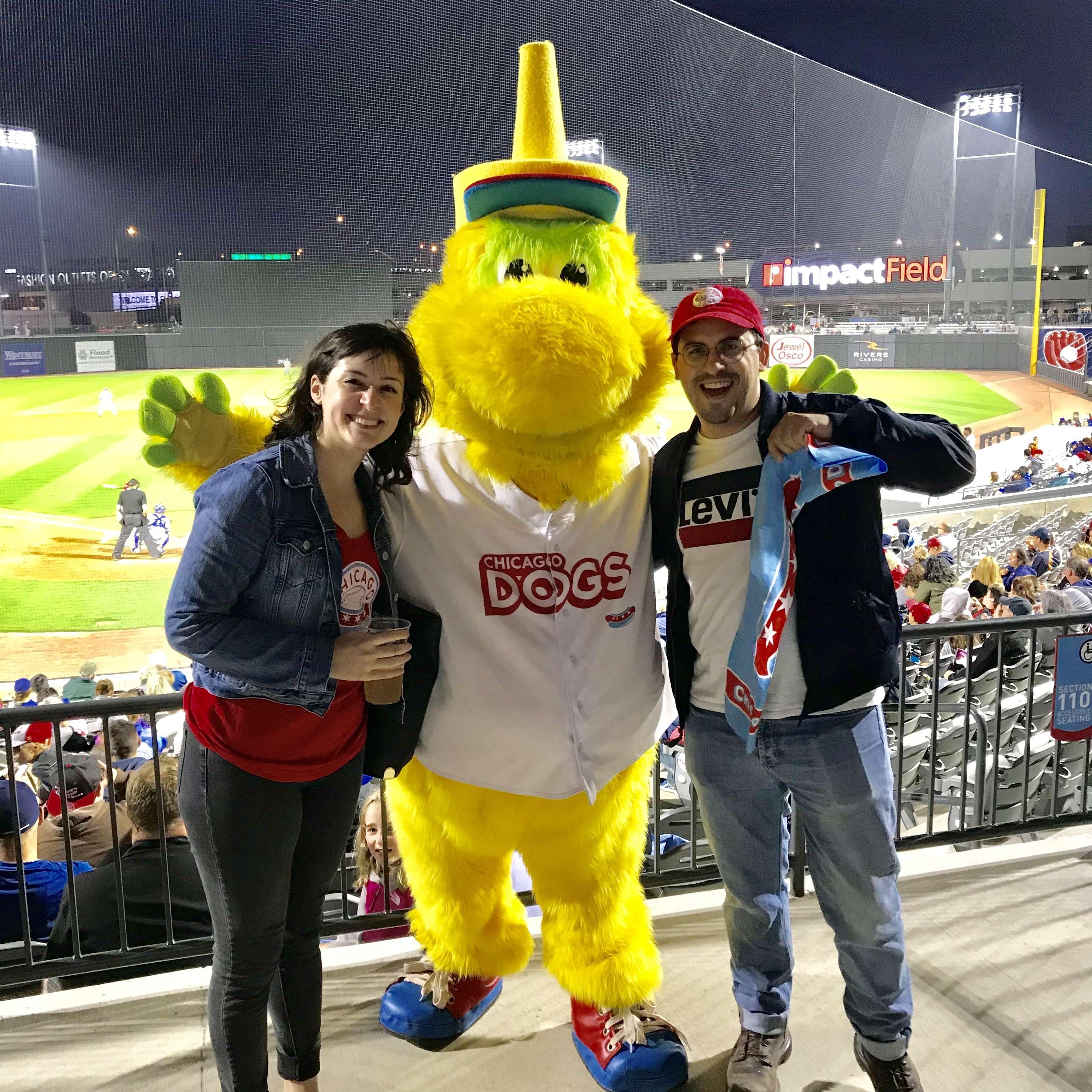 <3 SQUEEZE <3 yes he's mustard and he's also the mascot of the chicago dogs. we waited in a line that was all children besides us to take this photo (2018)