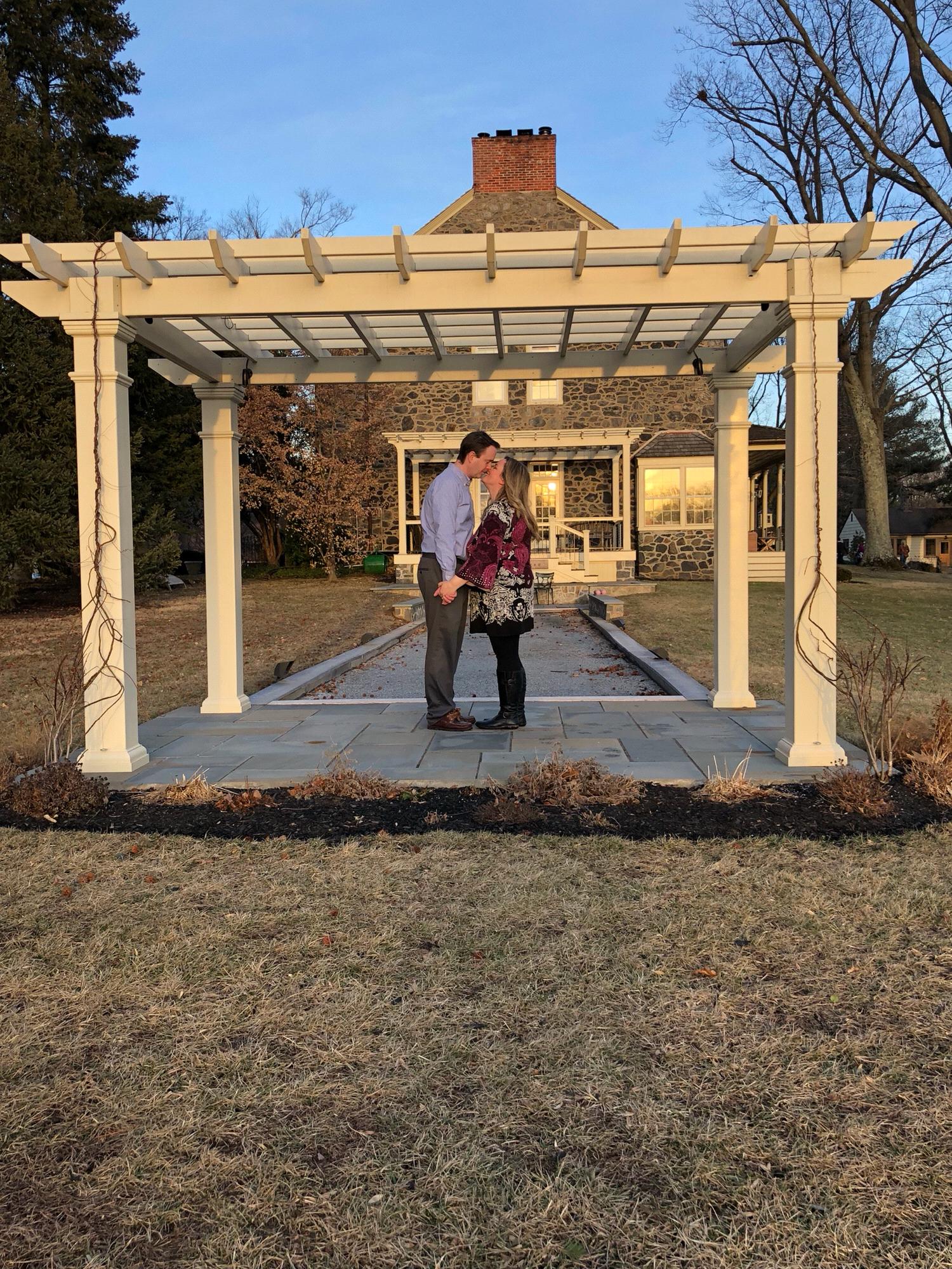 Kiss Under the Arbor