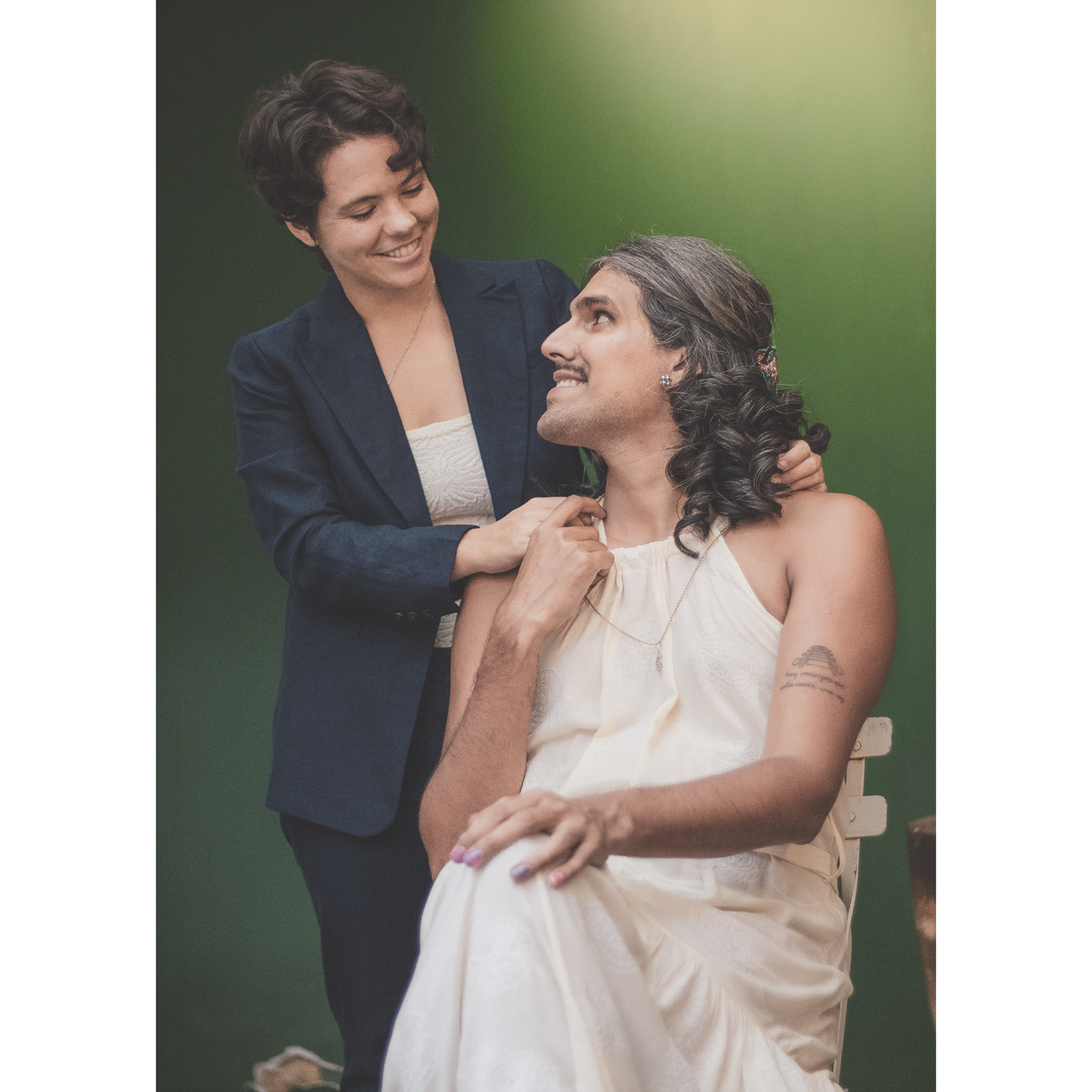 It's not a photo studio: Is La Tetería's bathroom wall!