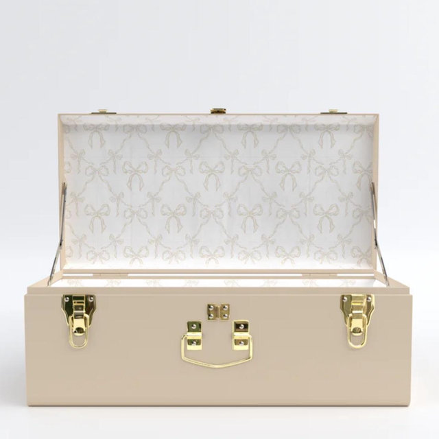 Petite Trunk