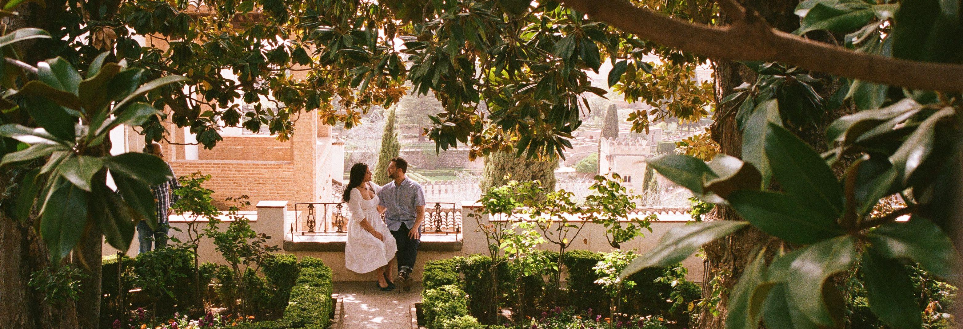 The Wedding Website of Jessica Stephenson and Maxwell Lazen