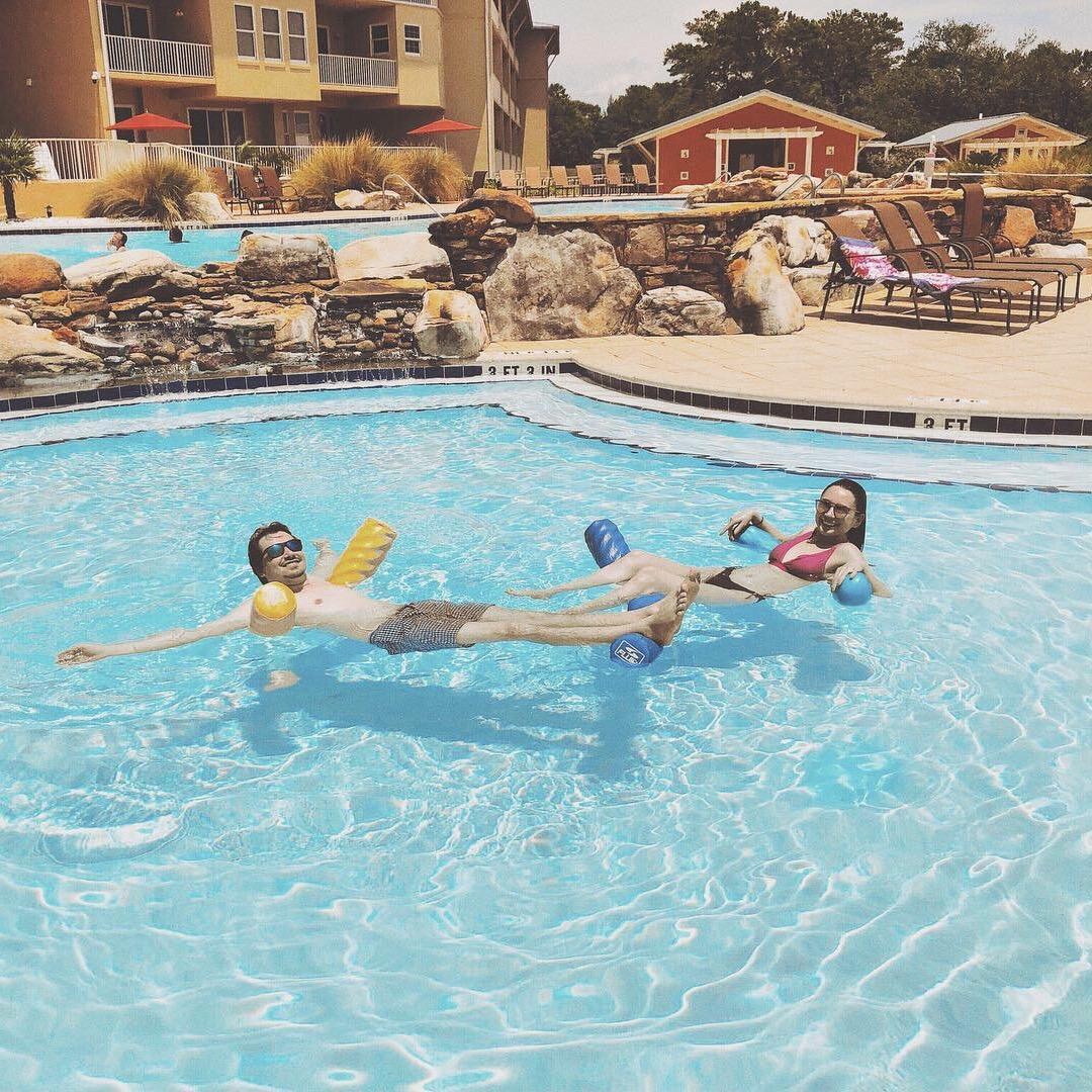 06.01.19 🌞 Native Floridians feeling right at home