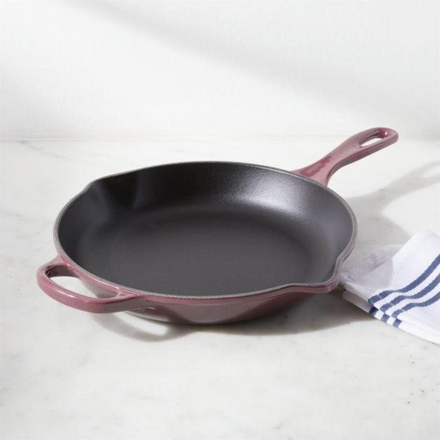 Le Creuset ® Signature Oyster 10" Skillet