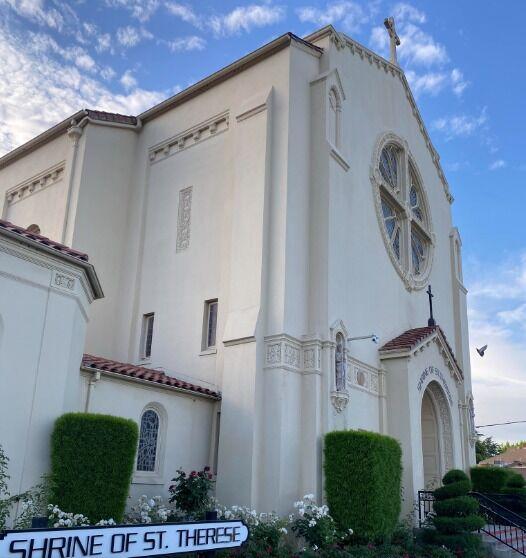 The Wedding Website of Adriana Brambila and Benjamin Aguilar