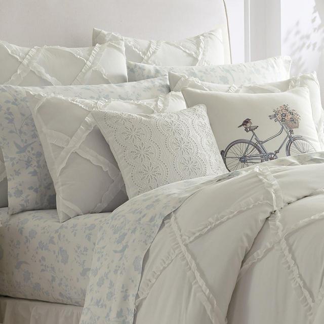 Adelina White Comforter Set