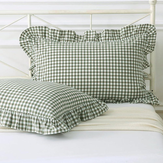 Silnuo Green/White Plaid Ruffled Queen Size Pillow Shams Set of 2,Washed Cotton Shabby Checkered Gingham Farmhouse Bed Pillow Covers 20"x30"