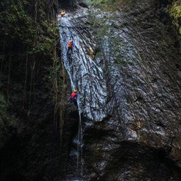 Canyoning in Aling Canyon