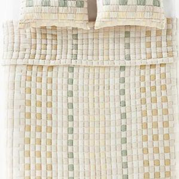 Sonya Matelassé Coverlet - Full