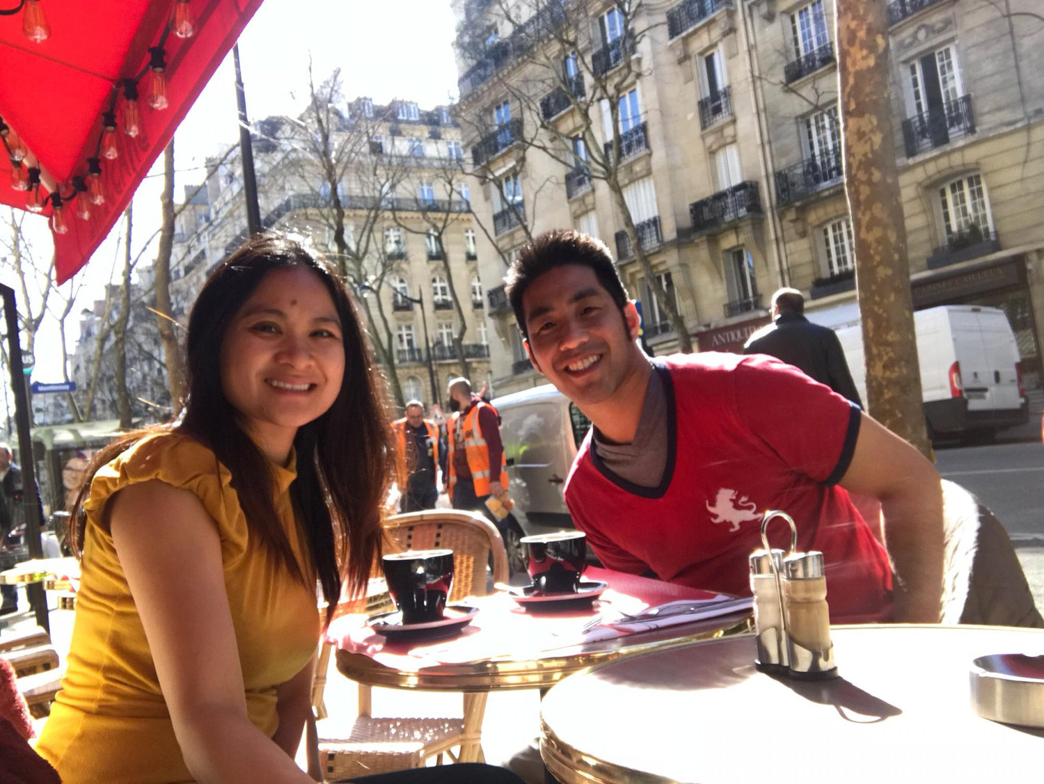 Well deserved hot cocoa right after we climbed the Eiffel Tower! ☕️