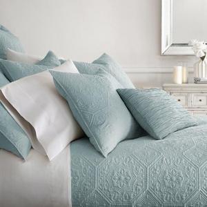 Anderson Geo Paisley Quilt- (King Size, Blue Haze Color)