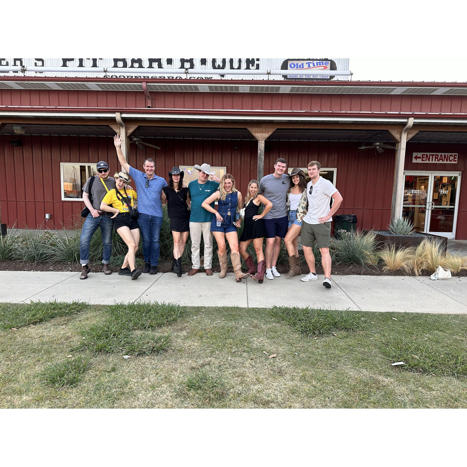 Davet Family goes to Dallas! Yee Haw!