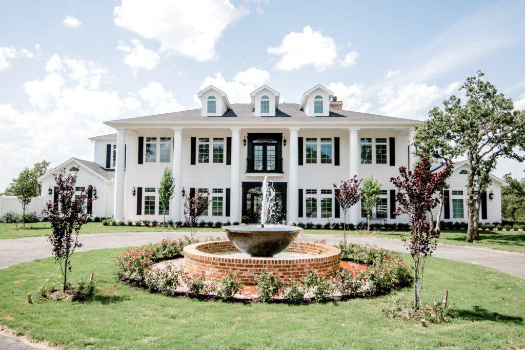 The Wedding Website of Sophia Montez and Kent Leckie