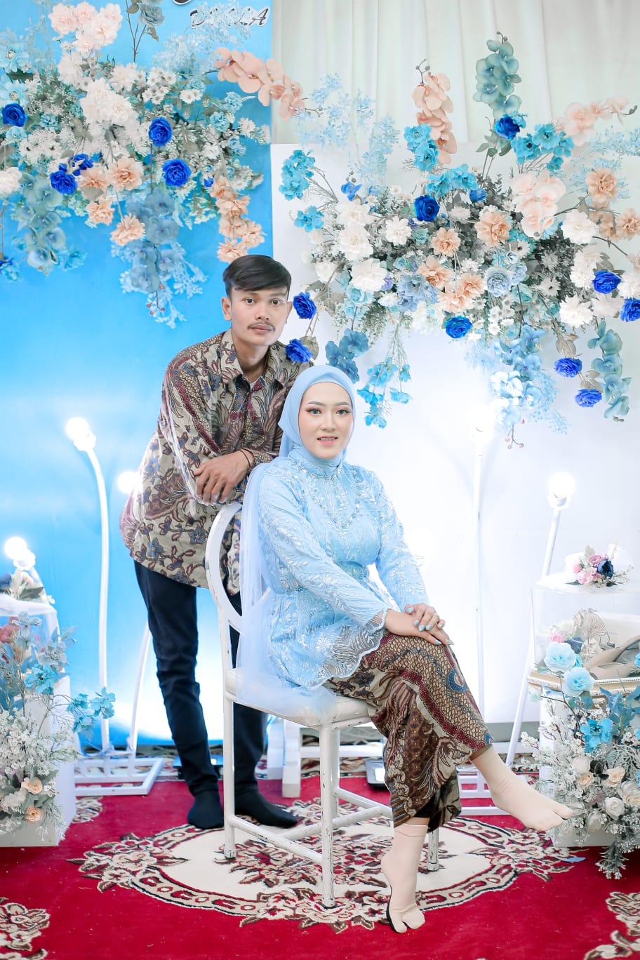 The Wedding Website of Dilla Maudina Alfionita S.Kom and Agung Kurniawan