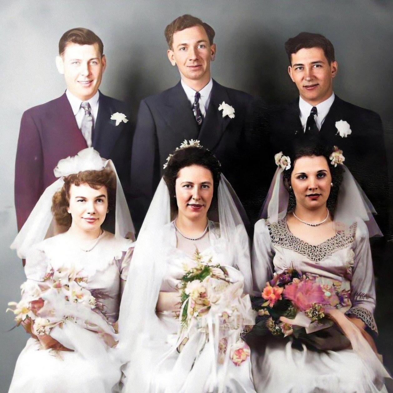 Cork and Dorthy Mominee, the bride’s great grandparents, shown in the center.