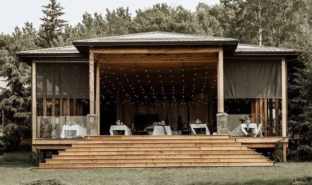 The Wedding Website of Rylan Stoddart and Rayne Digby