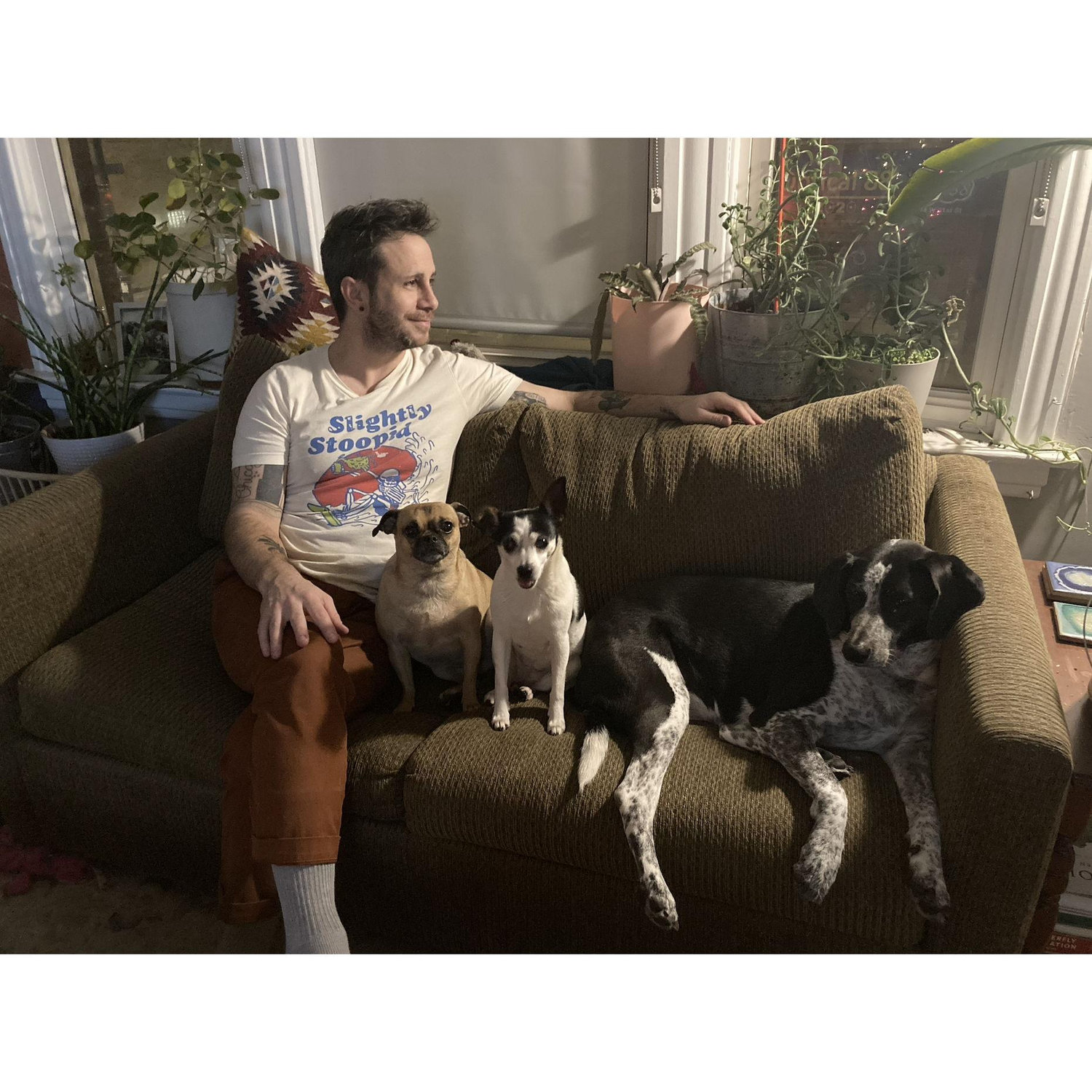 James with our pups - Ellie, Lola, Mo // Oct '23
