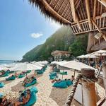 Sundays Beach Club