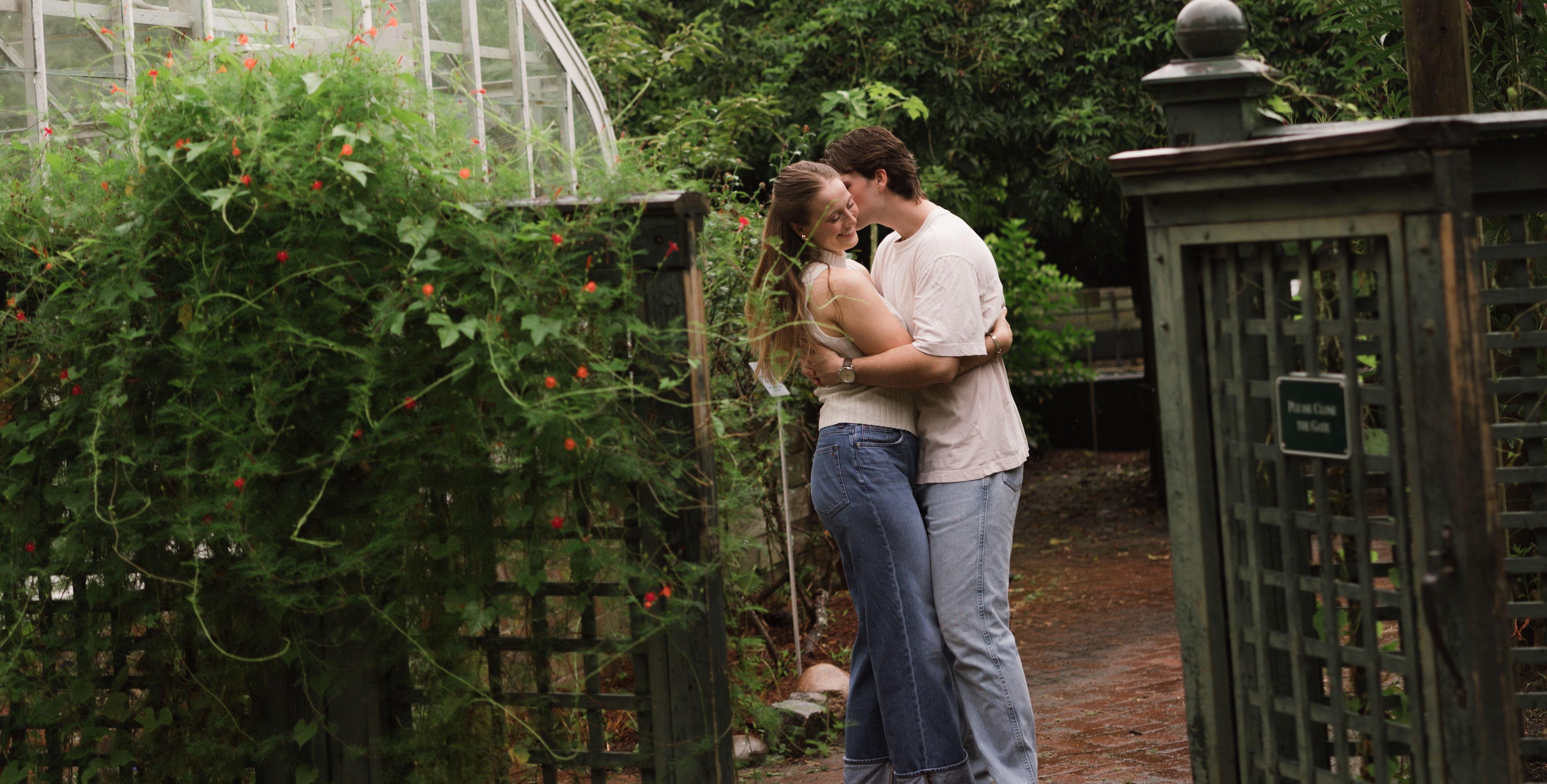 The Wedding Website of Maggie Cox and Gavin Witten