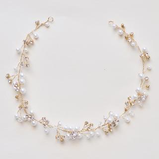 Pretty Floral Hair Vine