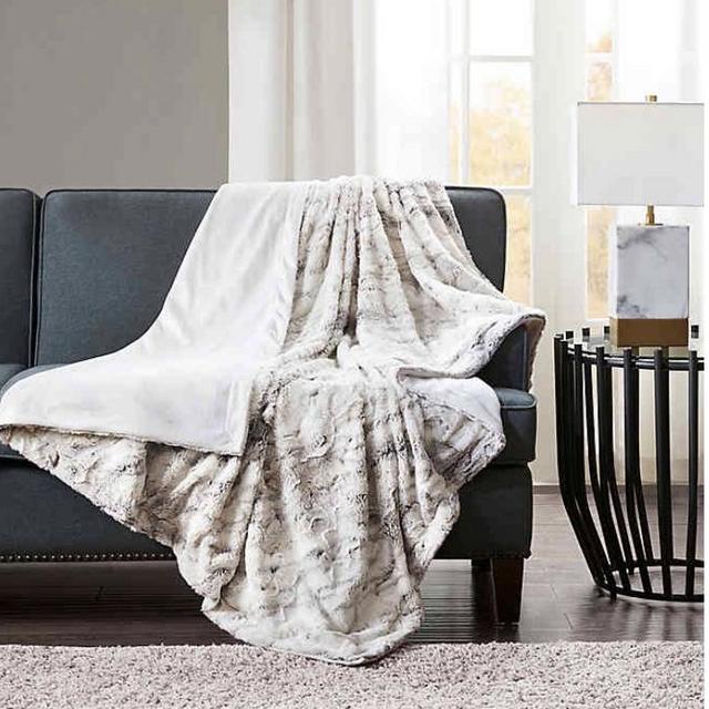 Madison Park Sachi Oversized Faux Fur Throw Blanket in Natural