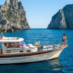 Romantic Boat Tour in Capri